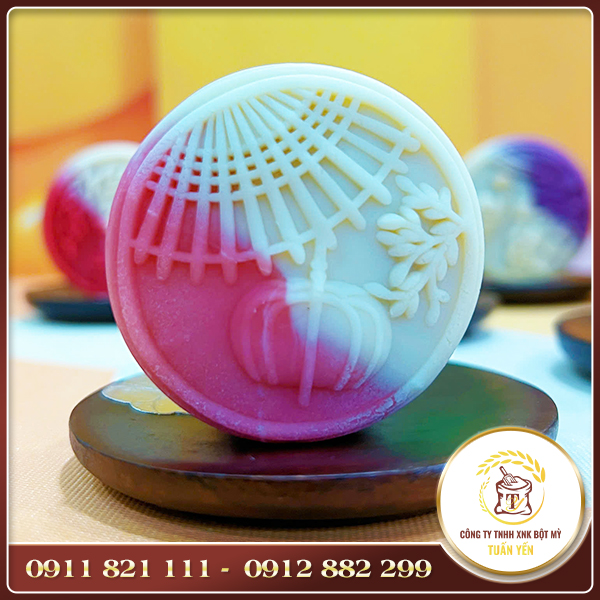 Bánh trung thu 2 màu trắng hồng